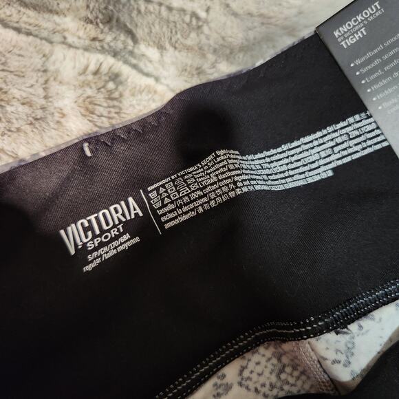 NWT Victoria's Sport Incredible Knockout Bra and Knockout Tight Set Size 34D/S - Picture 10 of 10